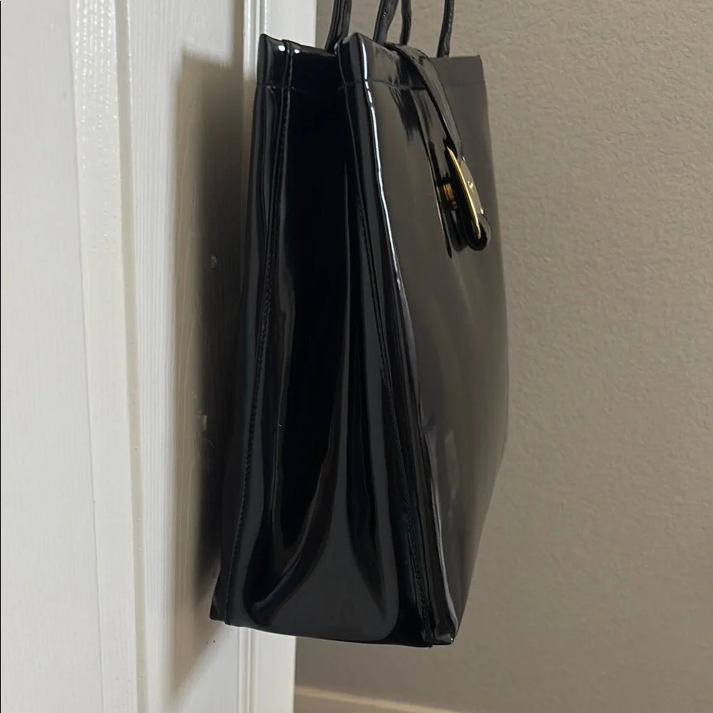 Salvatore Ferragamo Vera Black Patent Shoulder Tote Bag EUC - Picture 4 of 10